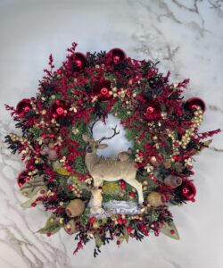 Winterlicher Trockenblumenkranz
