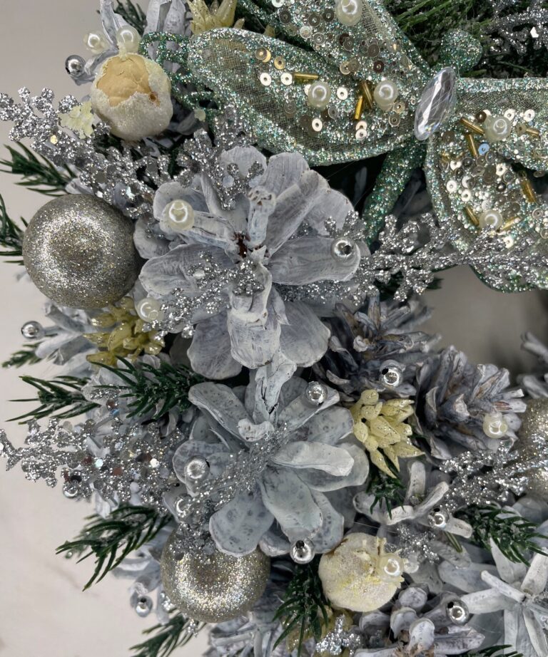 Winterlicher Trockenblumenkranz